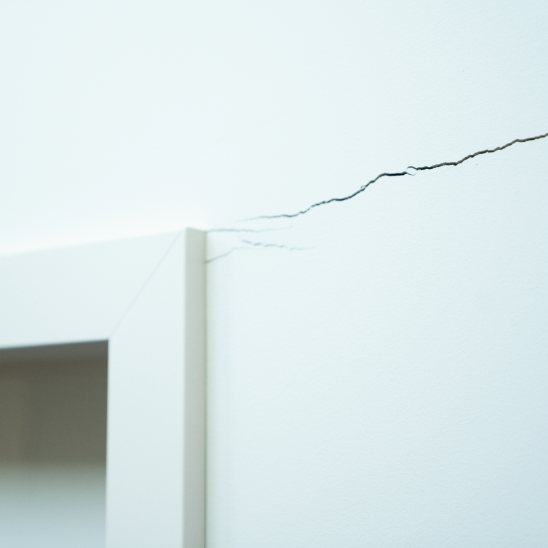 Popravak pukotina u zidovima